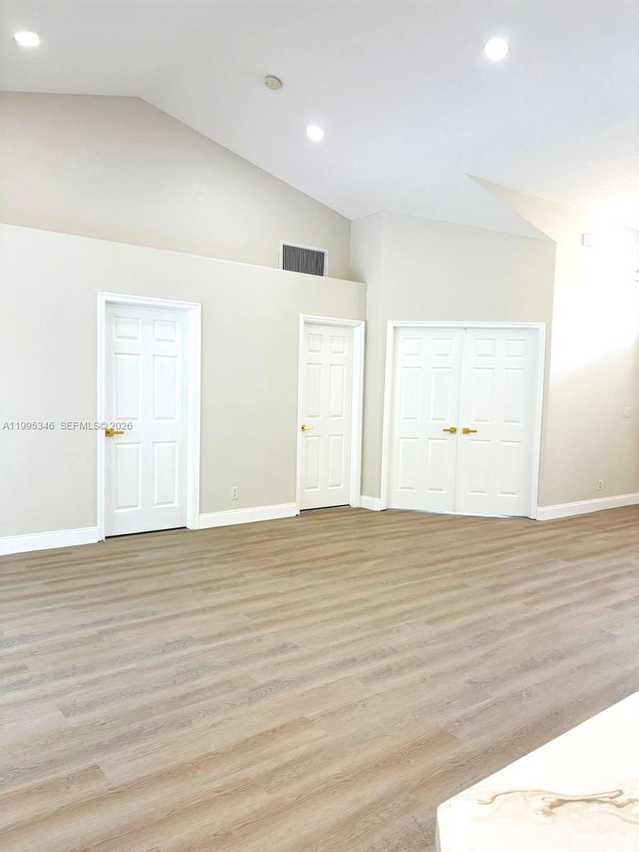 36-42-40~ S 242.9 FT OF N - Residential