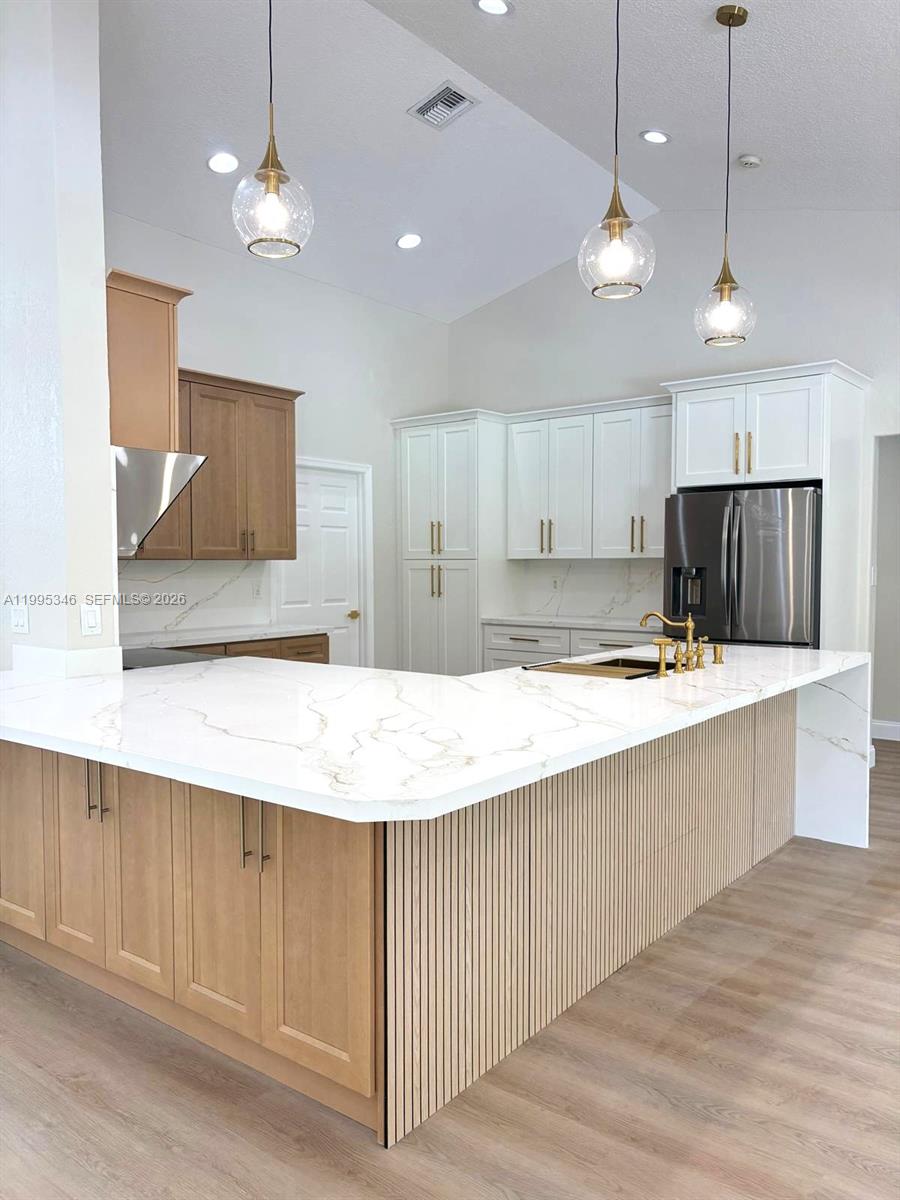 36-42-40~ S 242.9 FT OF N - Residential