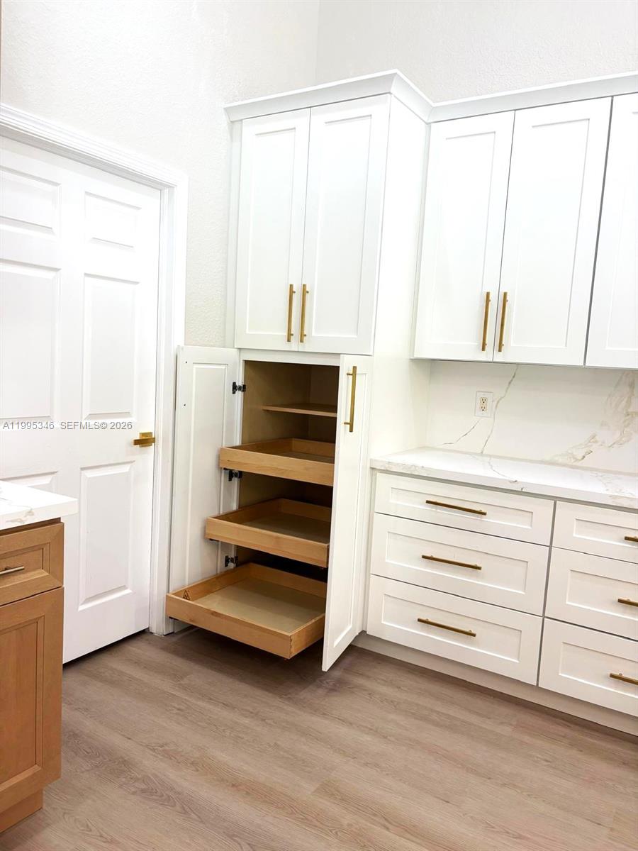 36-42-40~ S 242.9 FT OF N - Residential