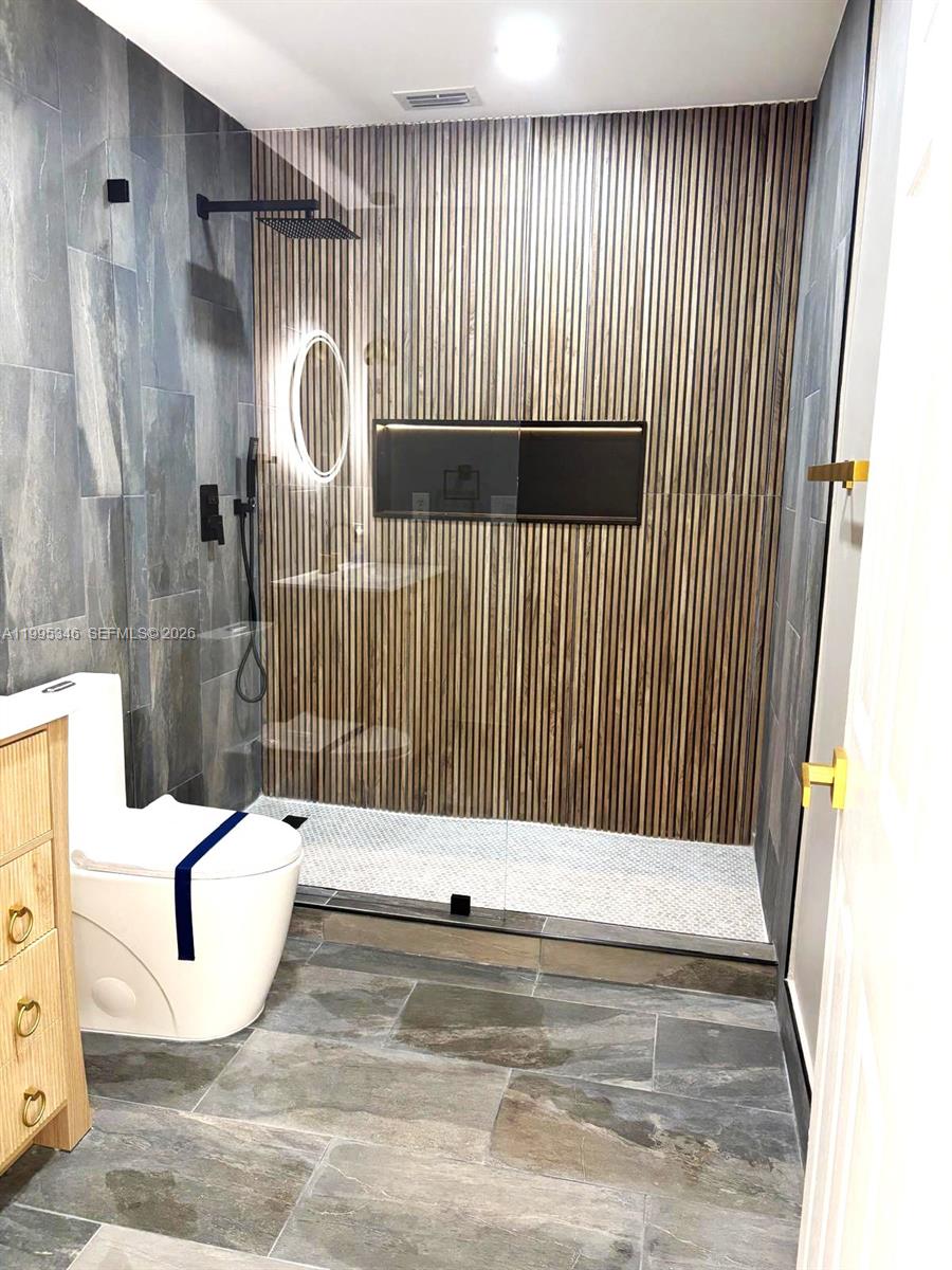 36-42-40~ S 242.9 FT OF N - Residential