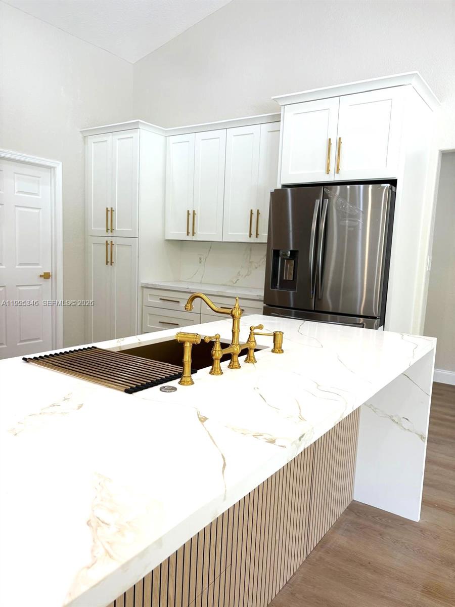 36-42-40~ S 242.9 FT OF N - Residential