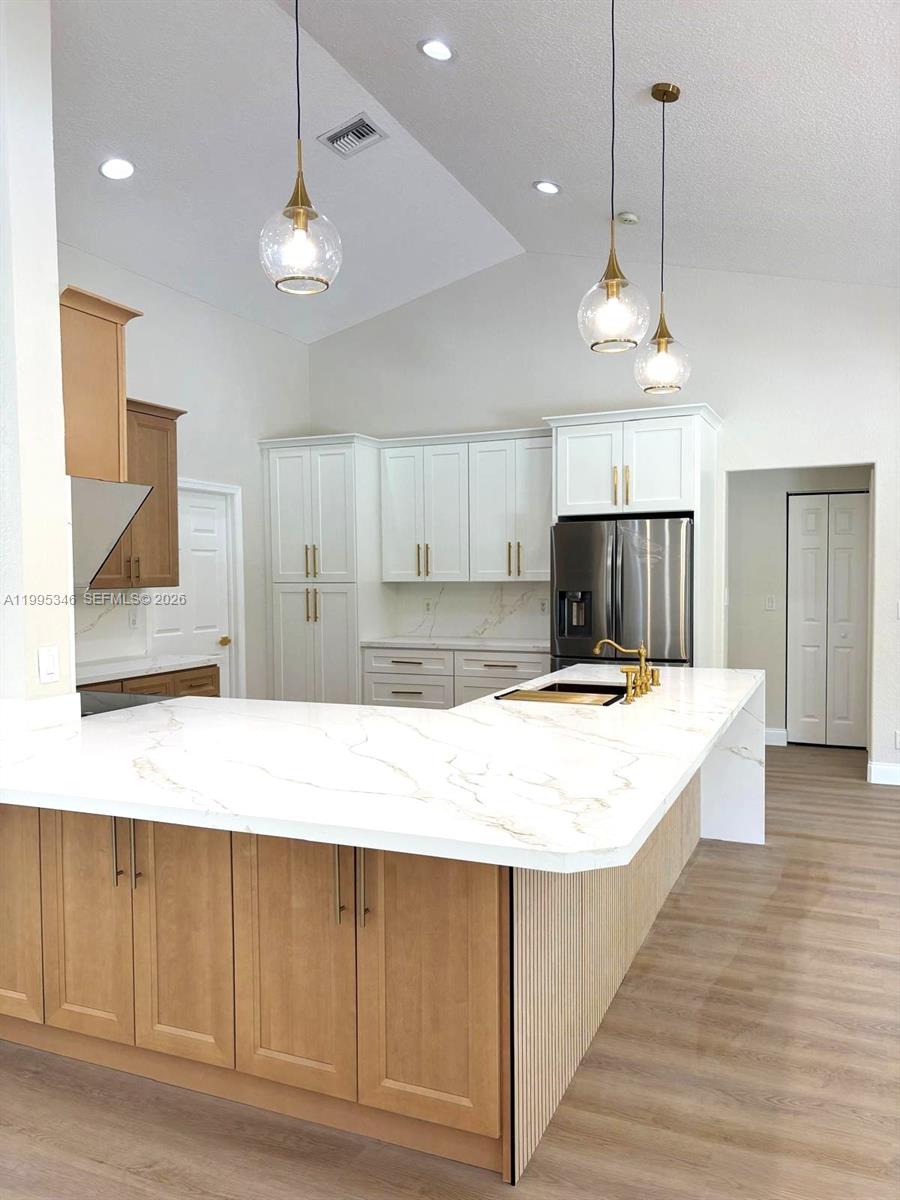 36-42-40~ S 242.9 FT OF N - Residential