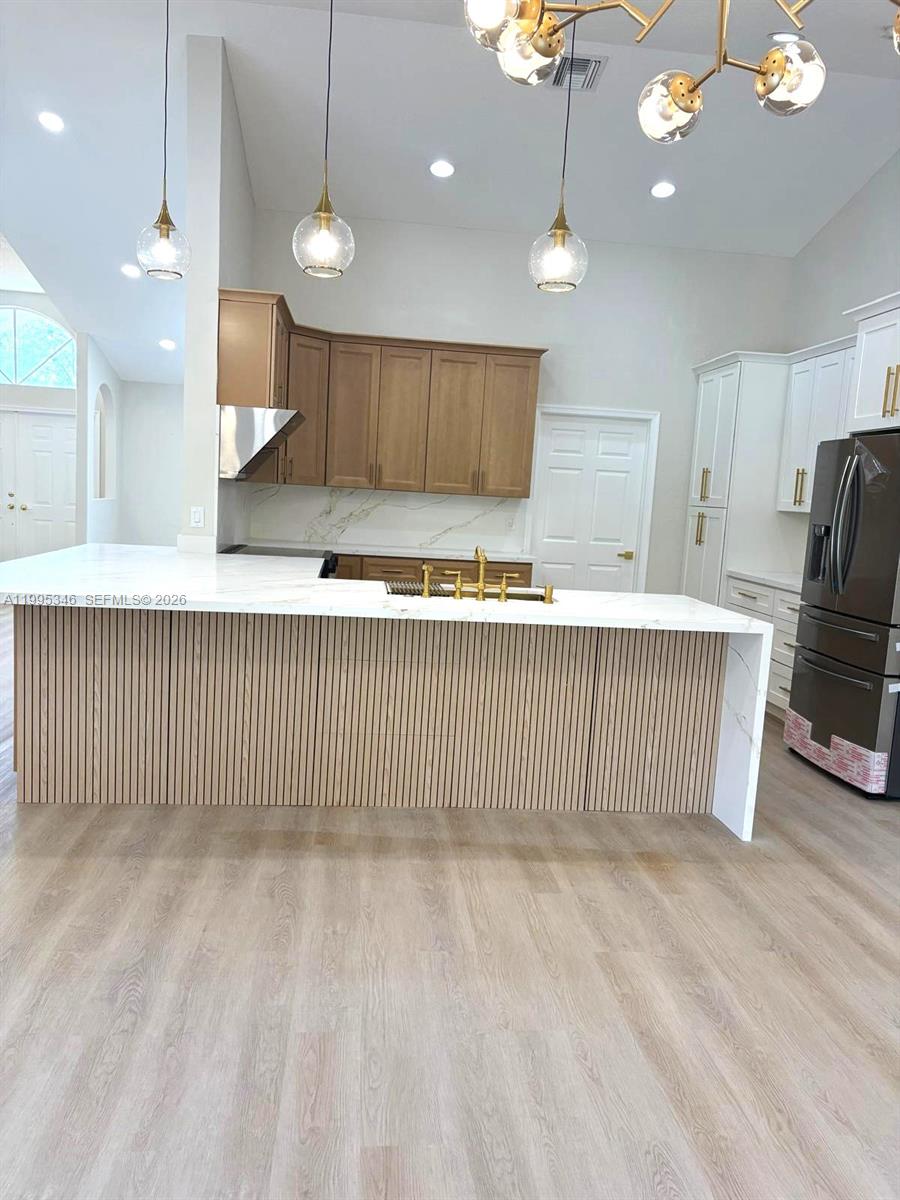 36-42-40~ S 242.9 FT OF N - Residential