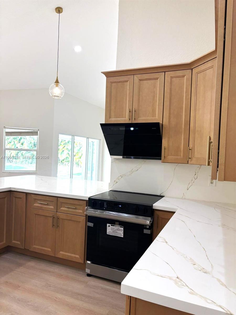 36-42-40~ S 242.9 FT OF N - Residential