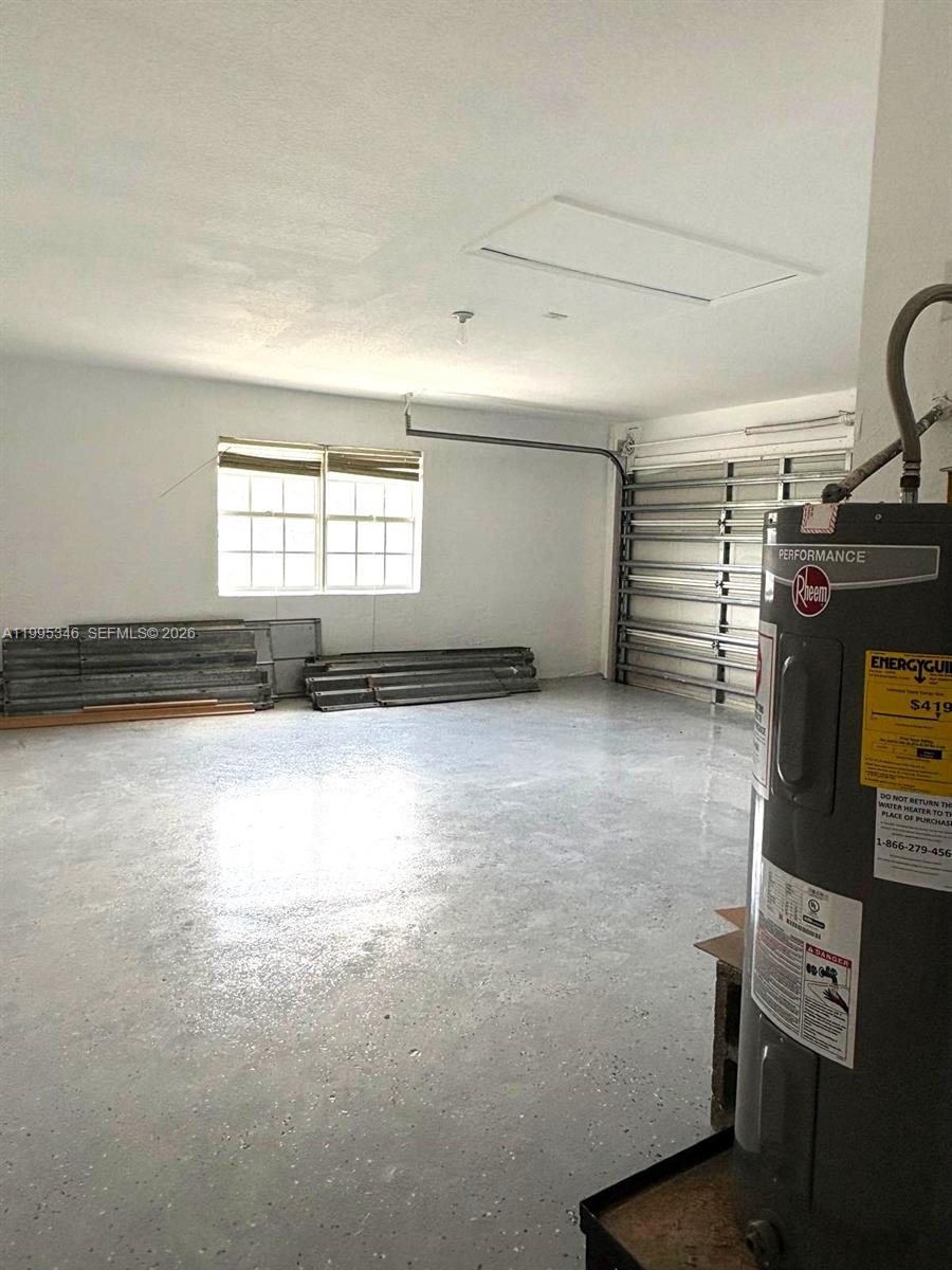 36-42-40~ S 242.9 FT OF N - Residential