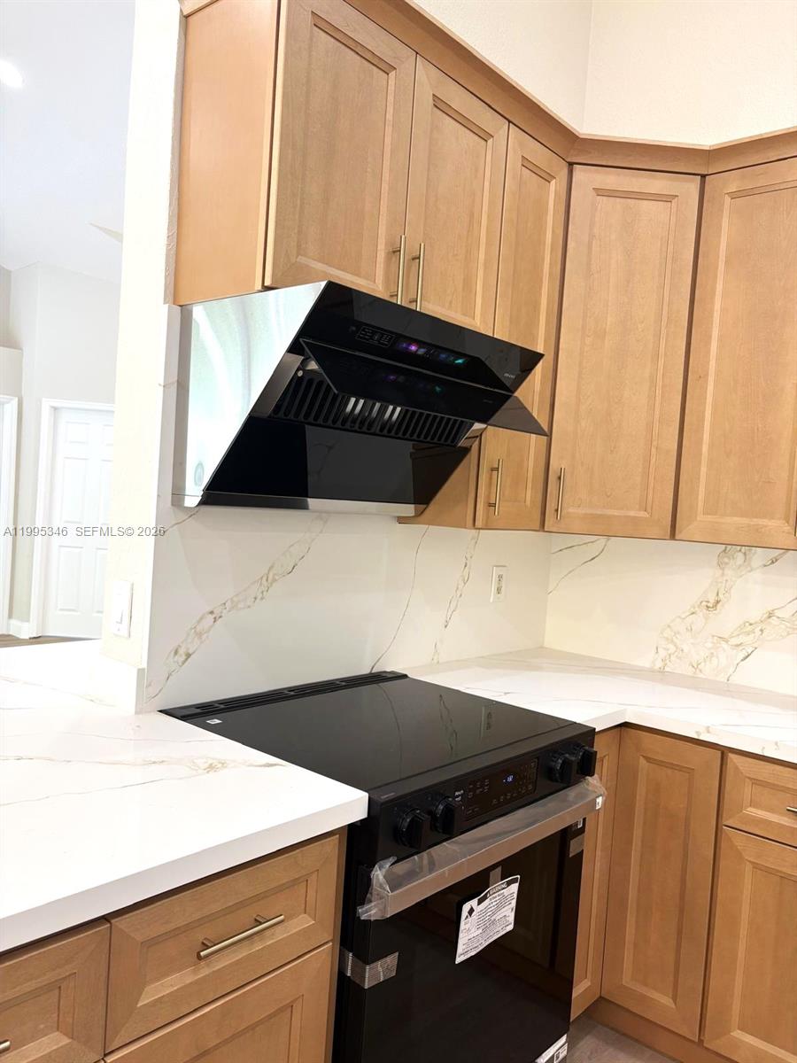 36-42-40~ S 242.9 FT OF N - Residential