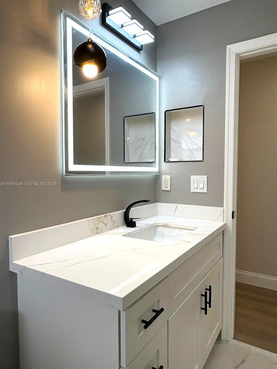 36-42-40~ S 242.9 FT OF N - Residential