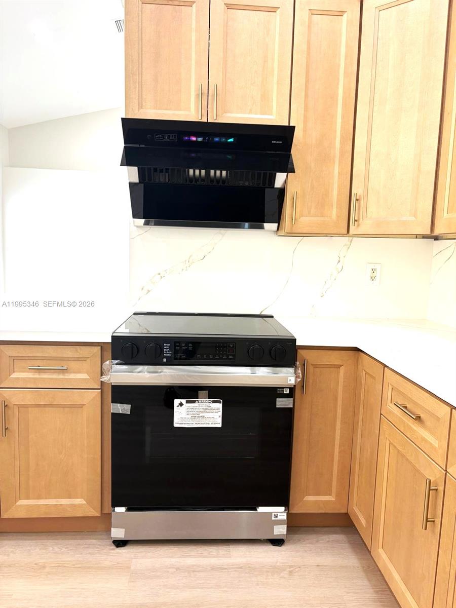 36-42-40~ S 242.9 FT OF N - Residential