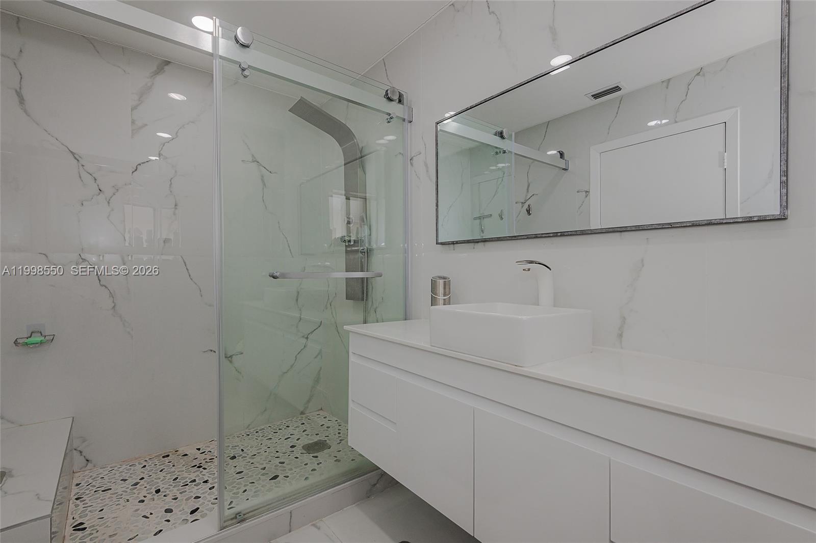 COSTA DEL SOL CONDO O - Residential