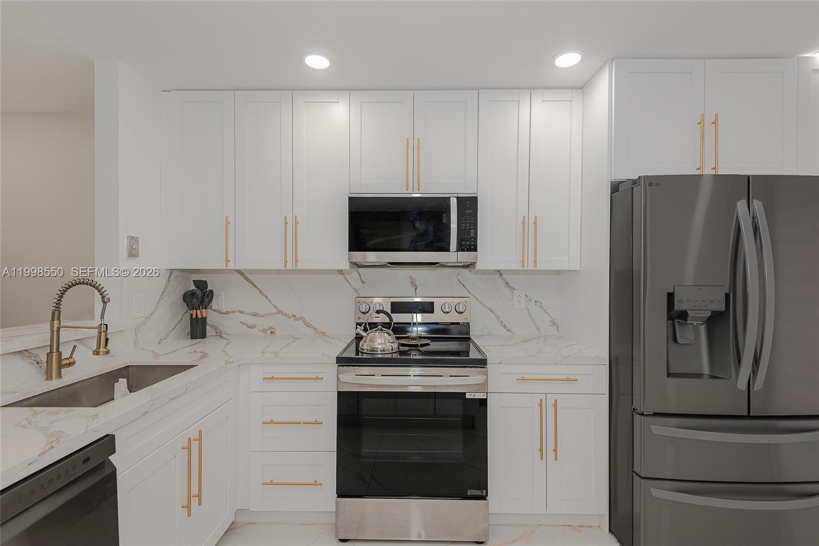 COSTA DEL SOL CONDO O - Residential