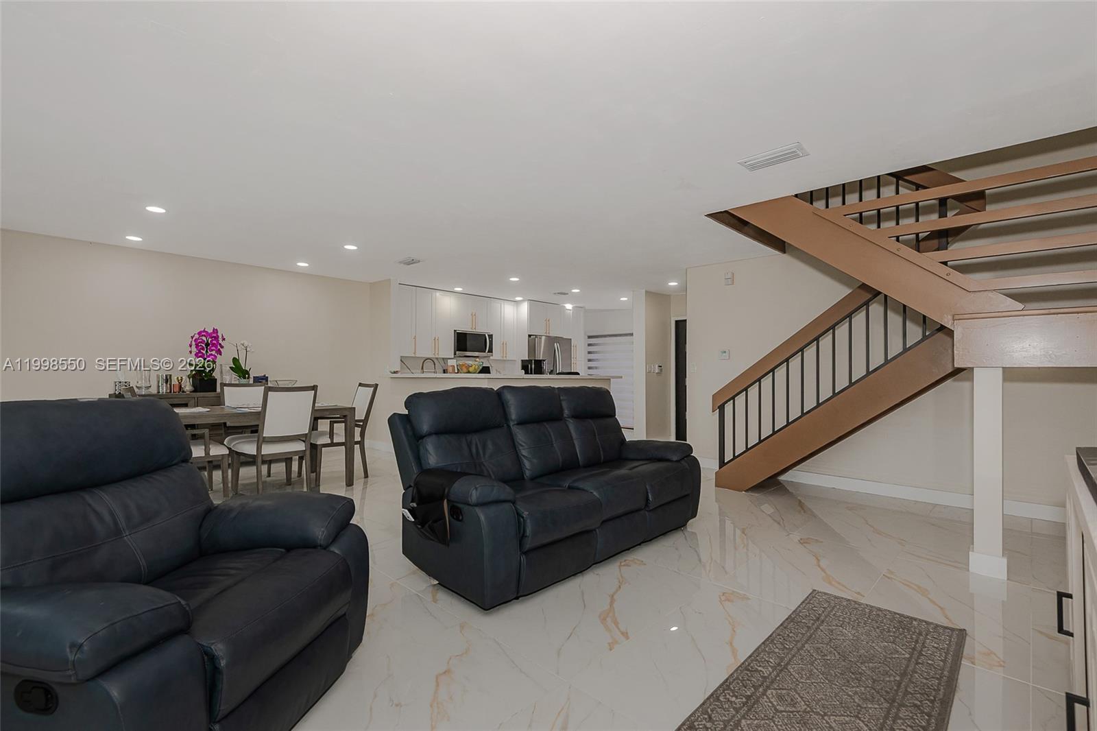 COSTA DEL SOL CONDO O - Residential