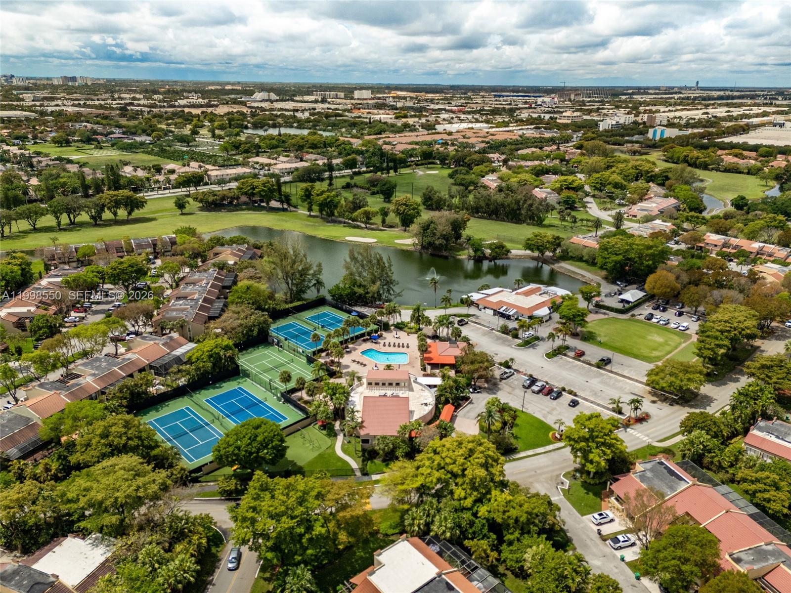 COSTA DEL SOL CONDO O - Residential