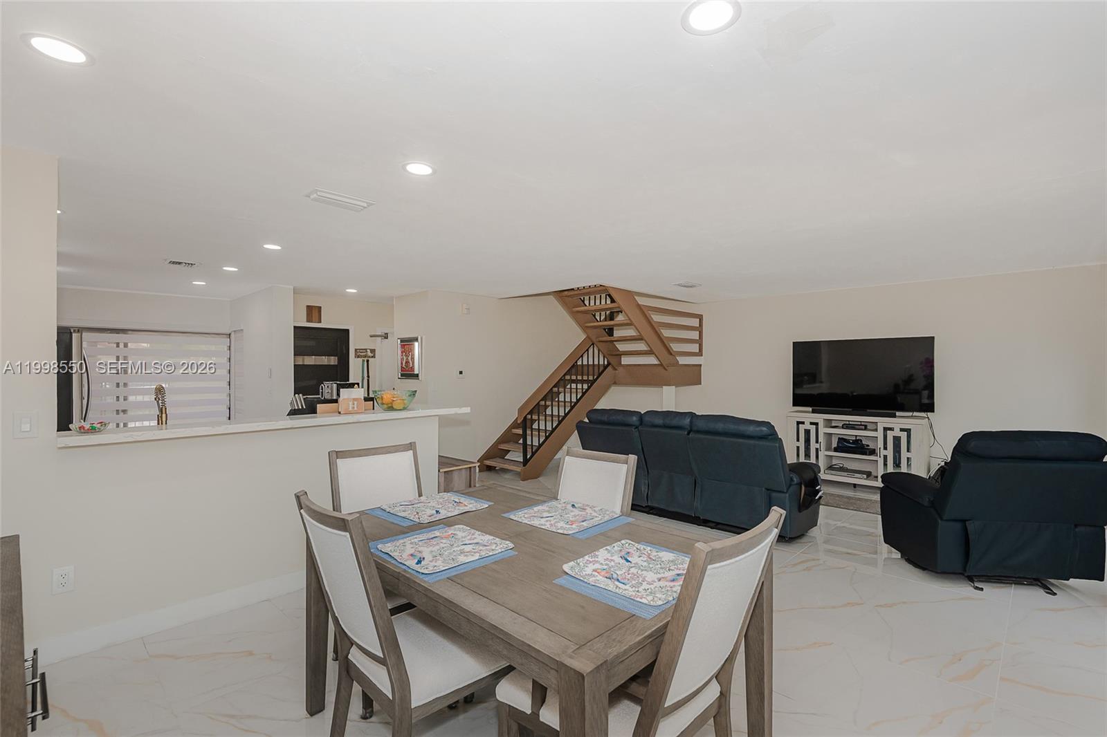 COSTA DEL SOL CONDO O - Residential