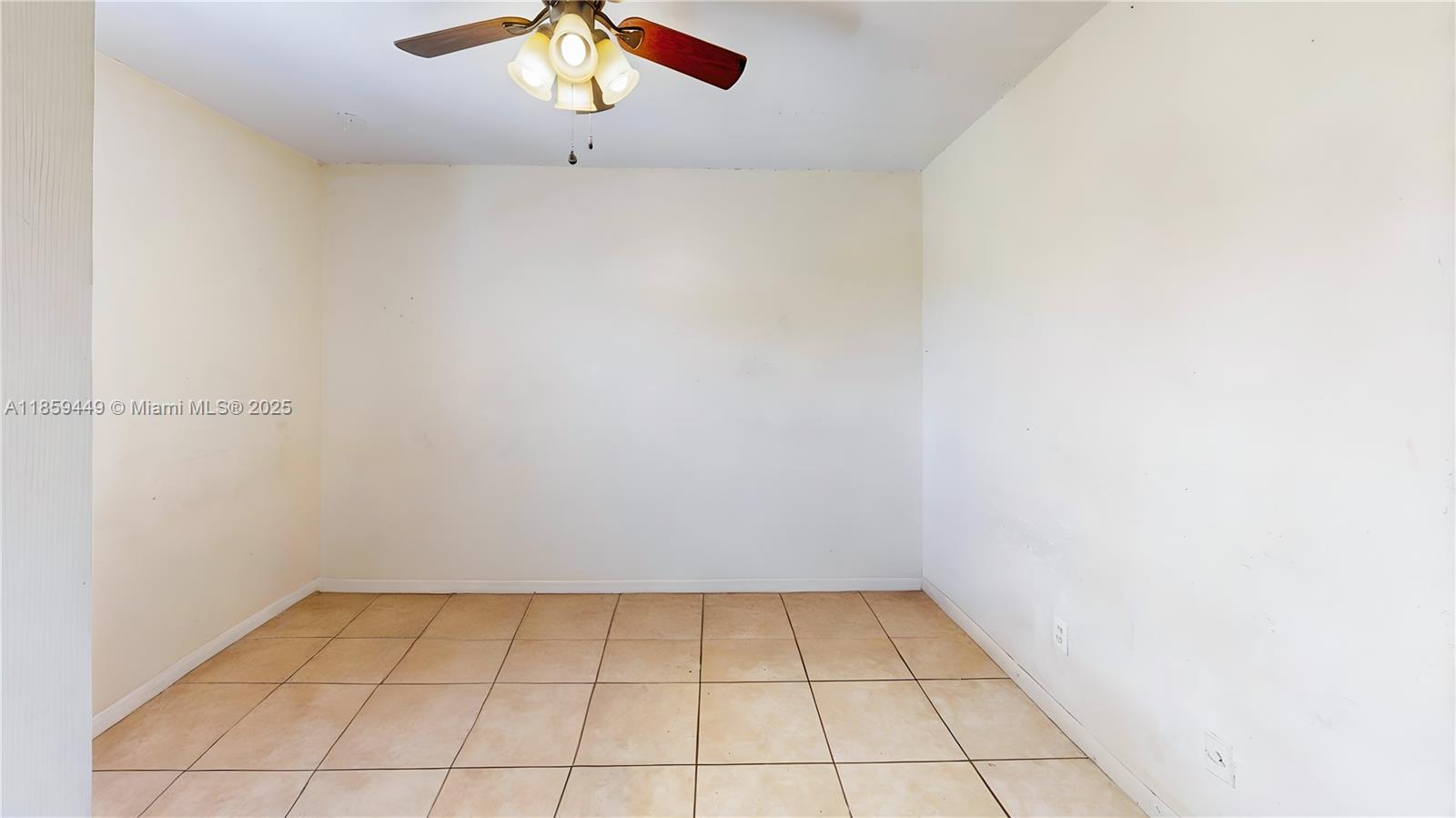 AVOCADO VILLAS - Residential