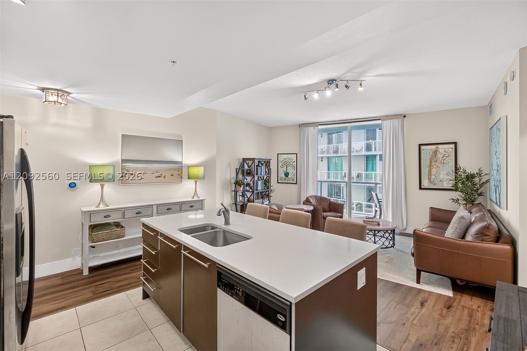1900 N Bayshore Dr 2717