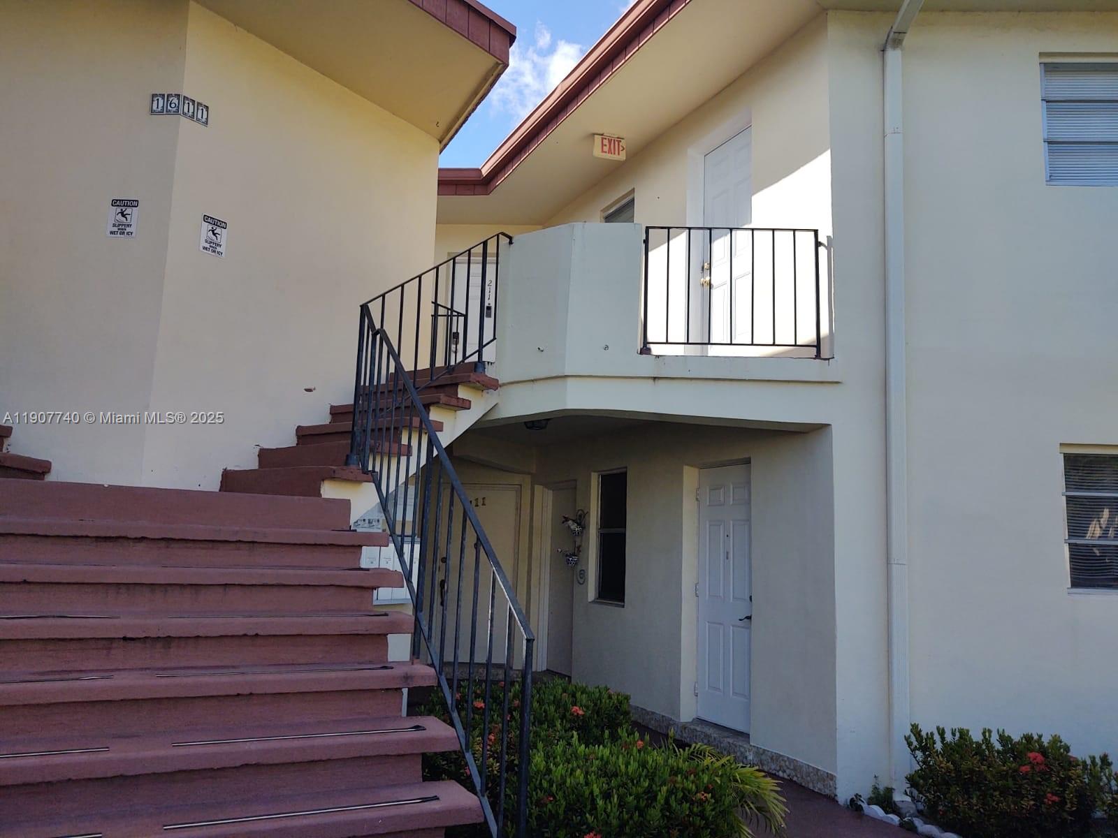 SKY LAKE GARDENS NO 1 CON - Residential Lease