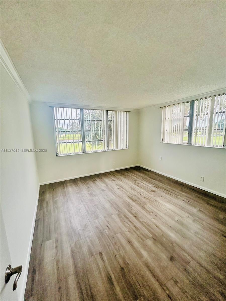 ROLLING HILLS GOLF - Residential Lease