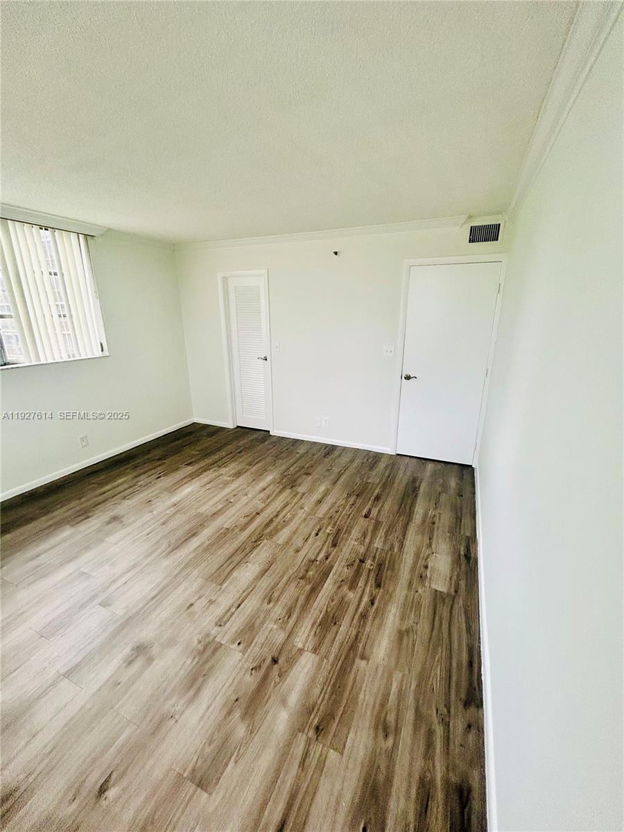 ROLLING HILLS GOLF - Residential Lease