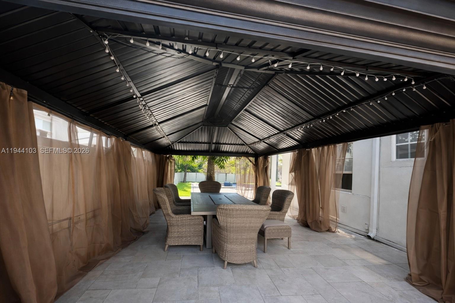 PLANTATION PARK SEVENTH A - Residential