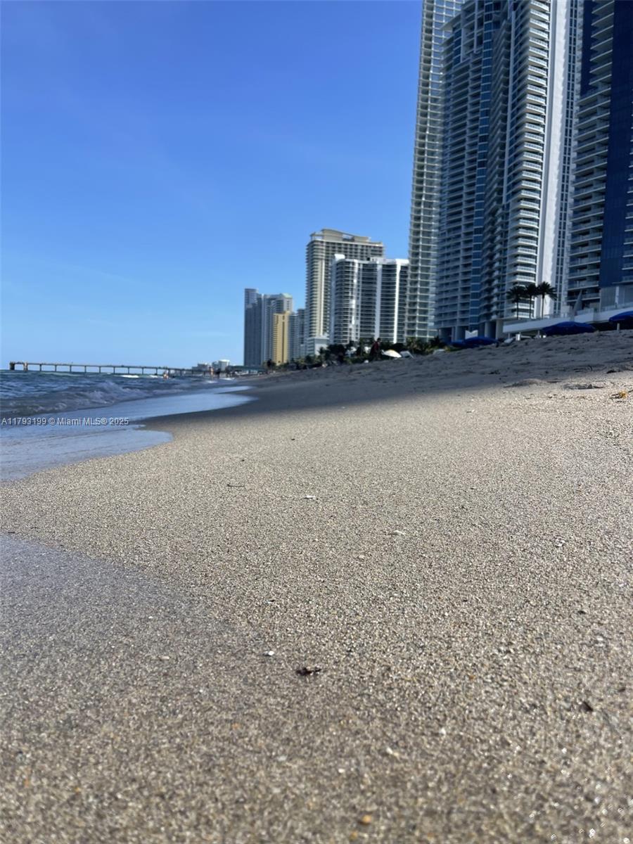 17600 N Bay Rd N407, Sunny Isles Beach, Miami-Dade County, Florida - 2 Bedrooms  
2 Bathrooms - 