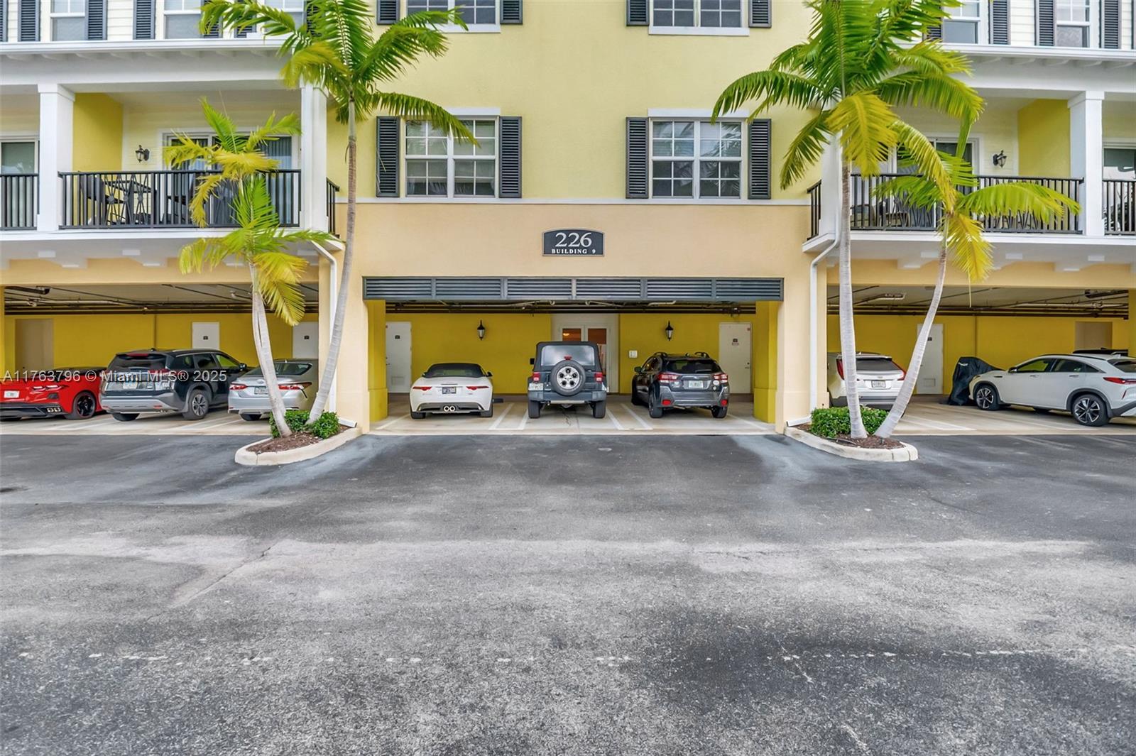 LATITUDE DELRAY BEACH CON - Residential