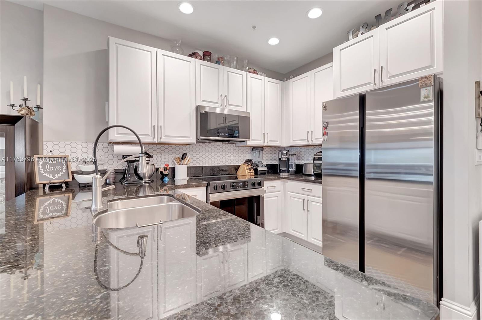 LATITUDE DELRAY BEACH CON - Residential