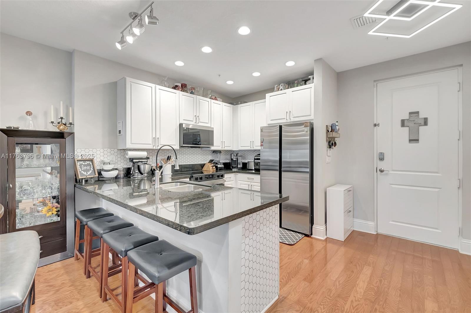 LATITUDE DELRAY BEACH CON - Residential
