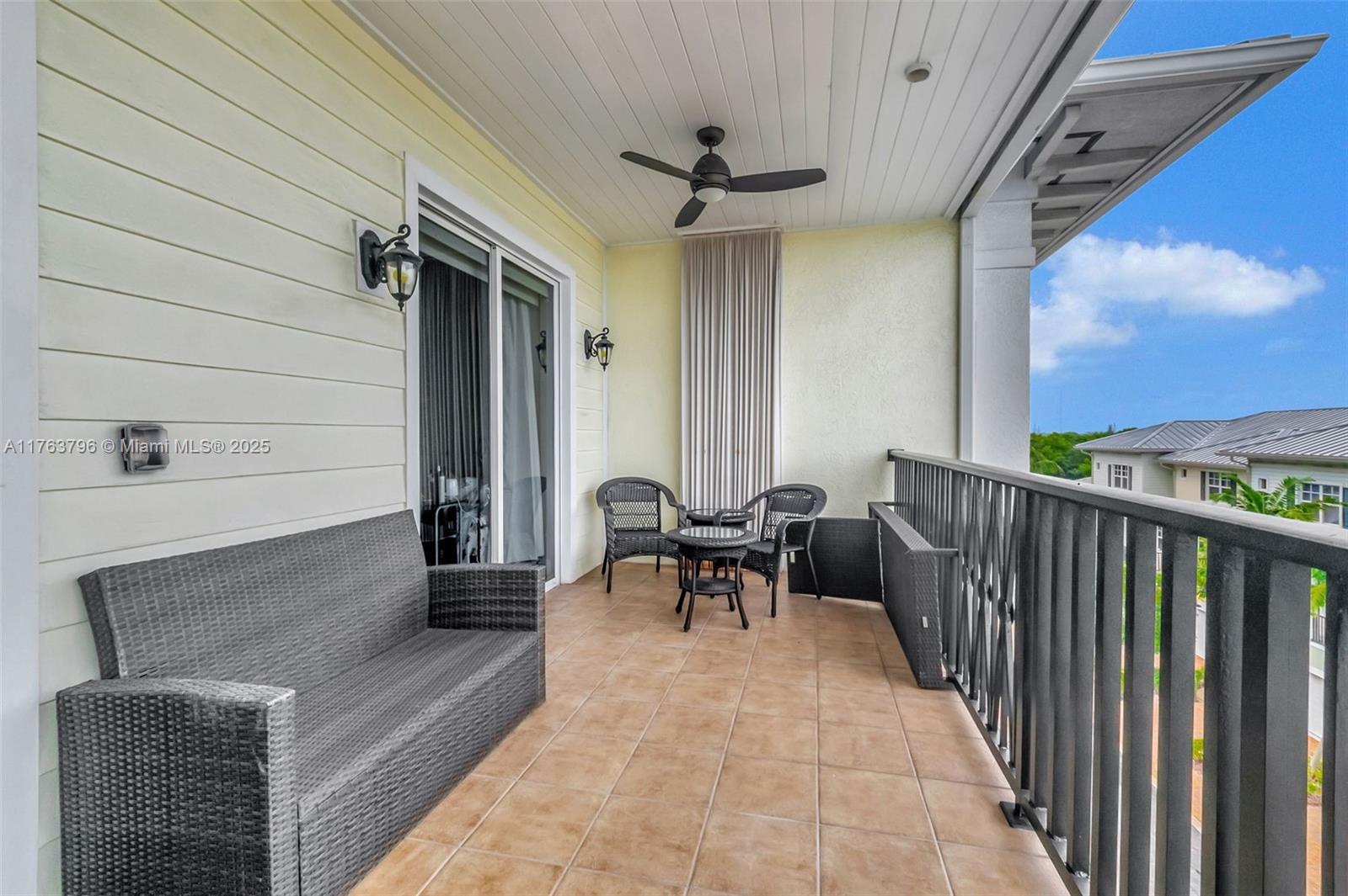 LATITUDE DELRAY BEACH CON - Residential