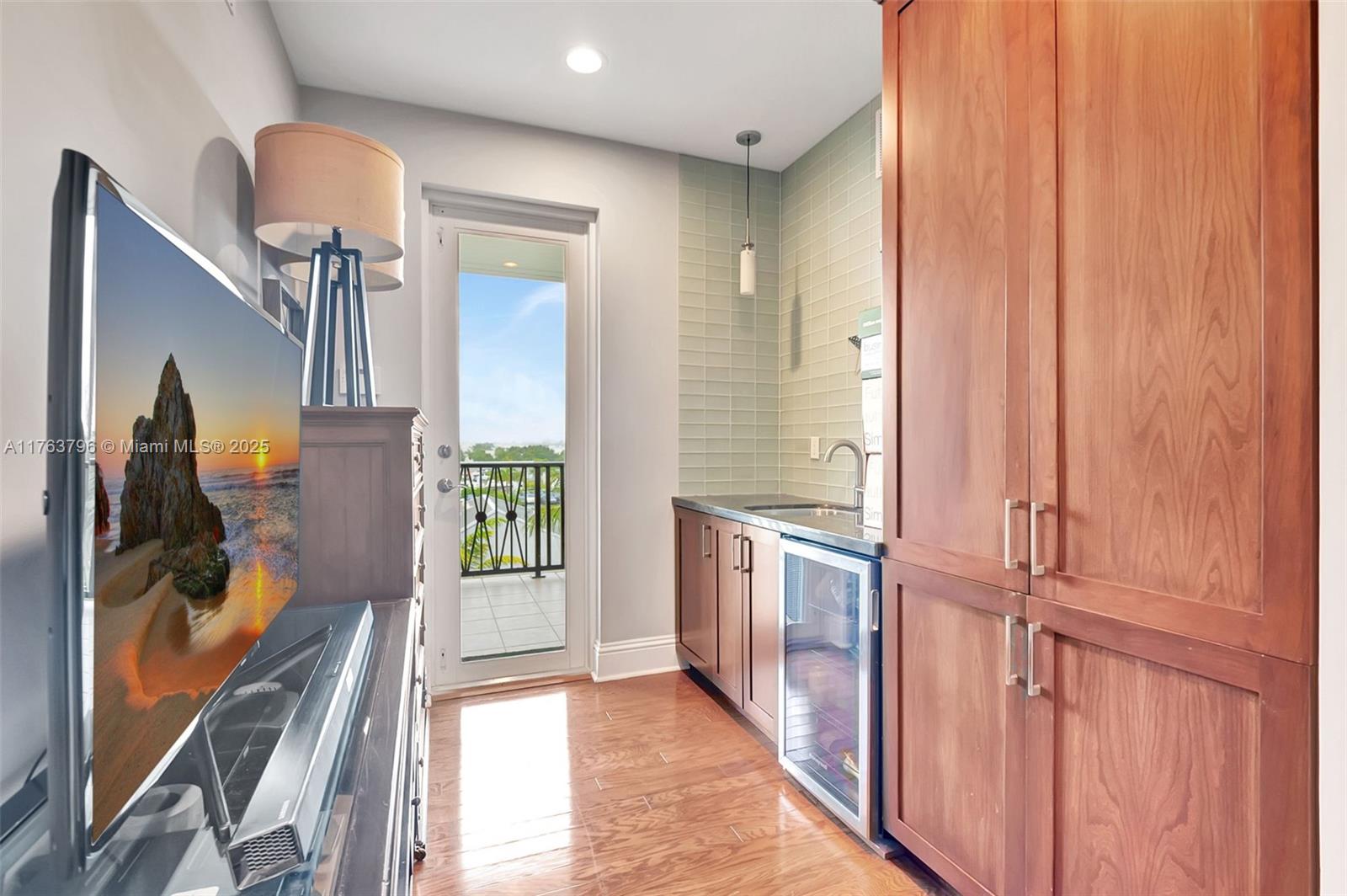 LATITUDE DELRAY BEACH CON - Residential