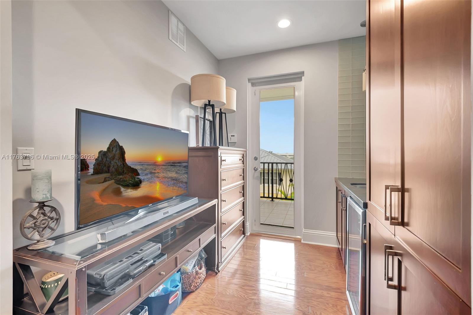 LATITUDE DELRAY BEACH CON - Residential