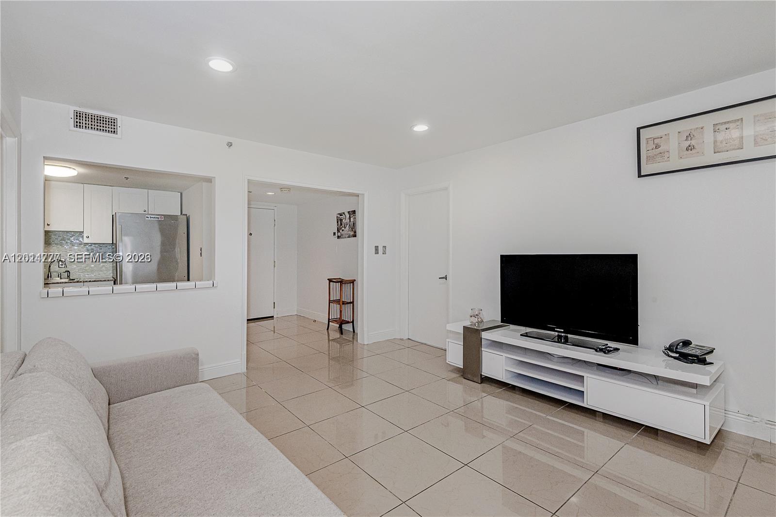 THE ALEXANDER CONDO - Residential