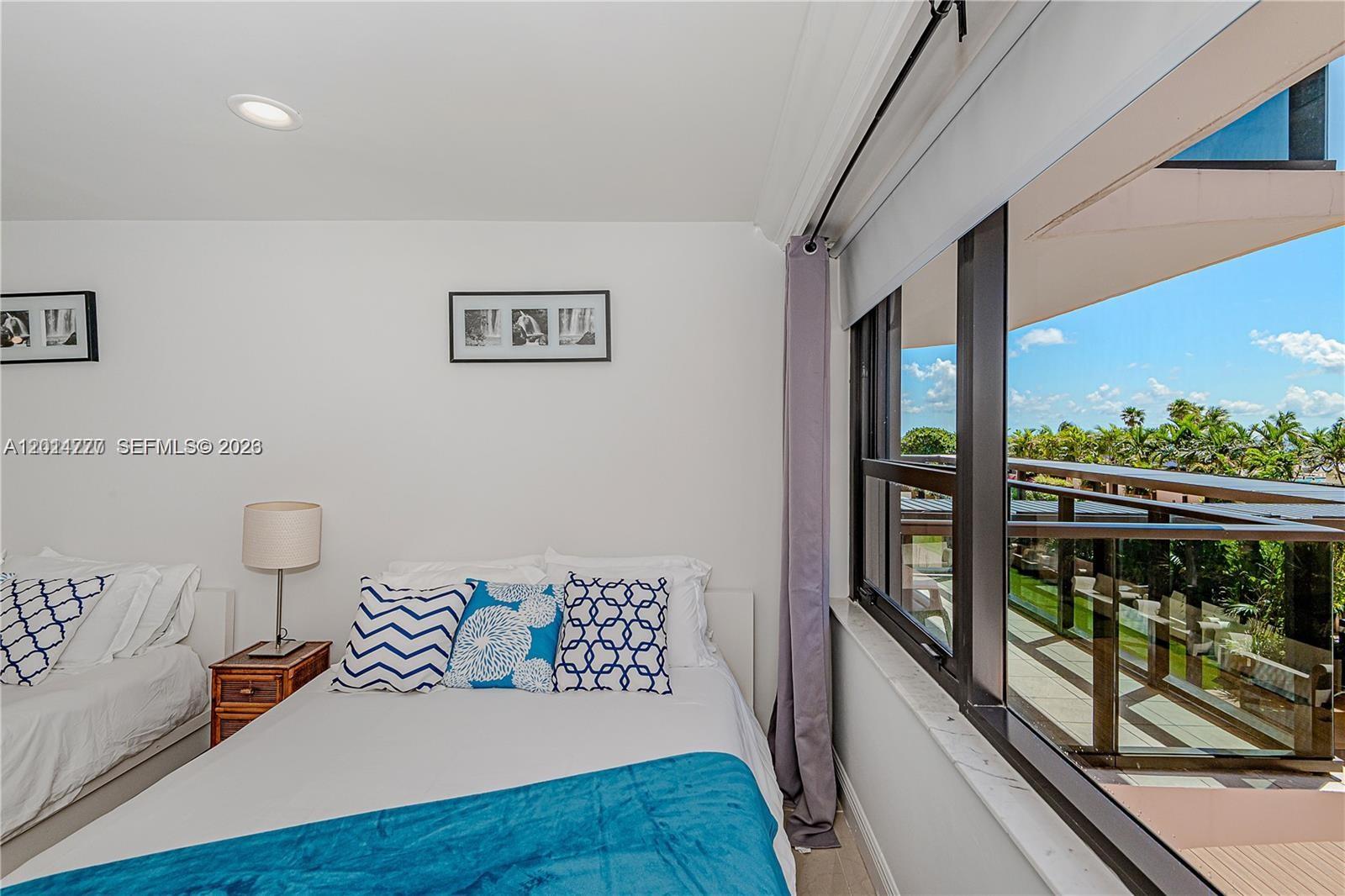 THE ALEXANDER CONDO - Residential