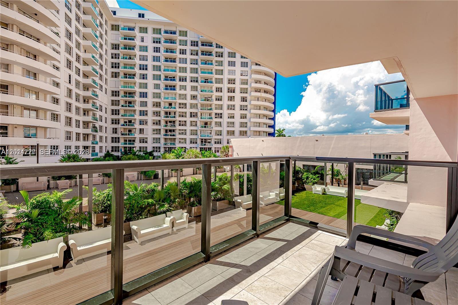 THE ALEXANDER CONDO - Residential