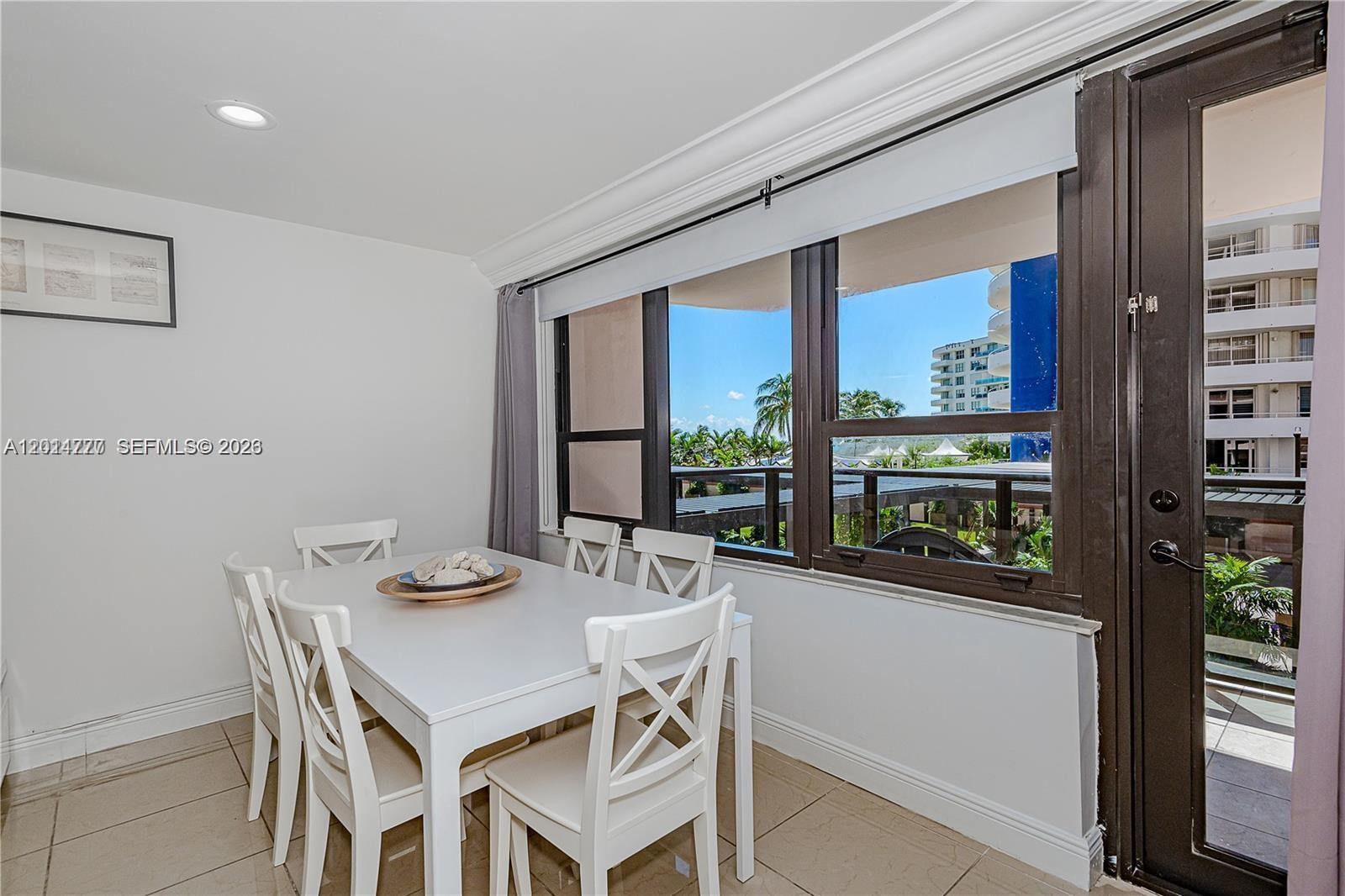 THE ALEXANDER CONDO - Residential