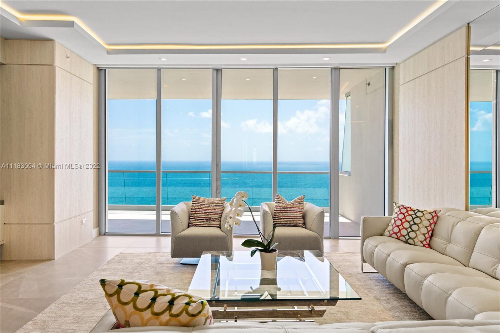 Turnberry Ocean Club - Residential