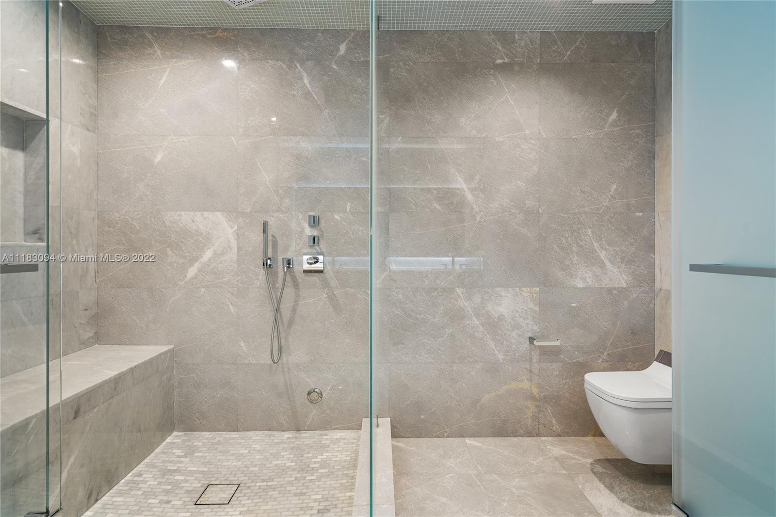 Turnberry Ocean Club - Residential