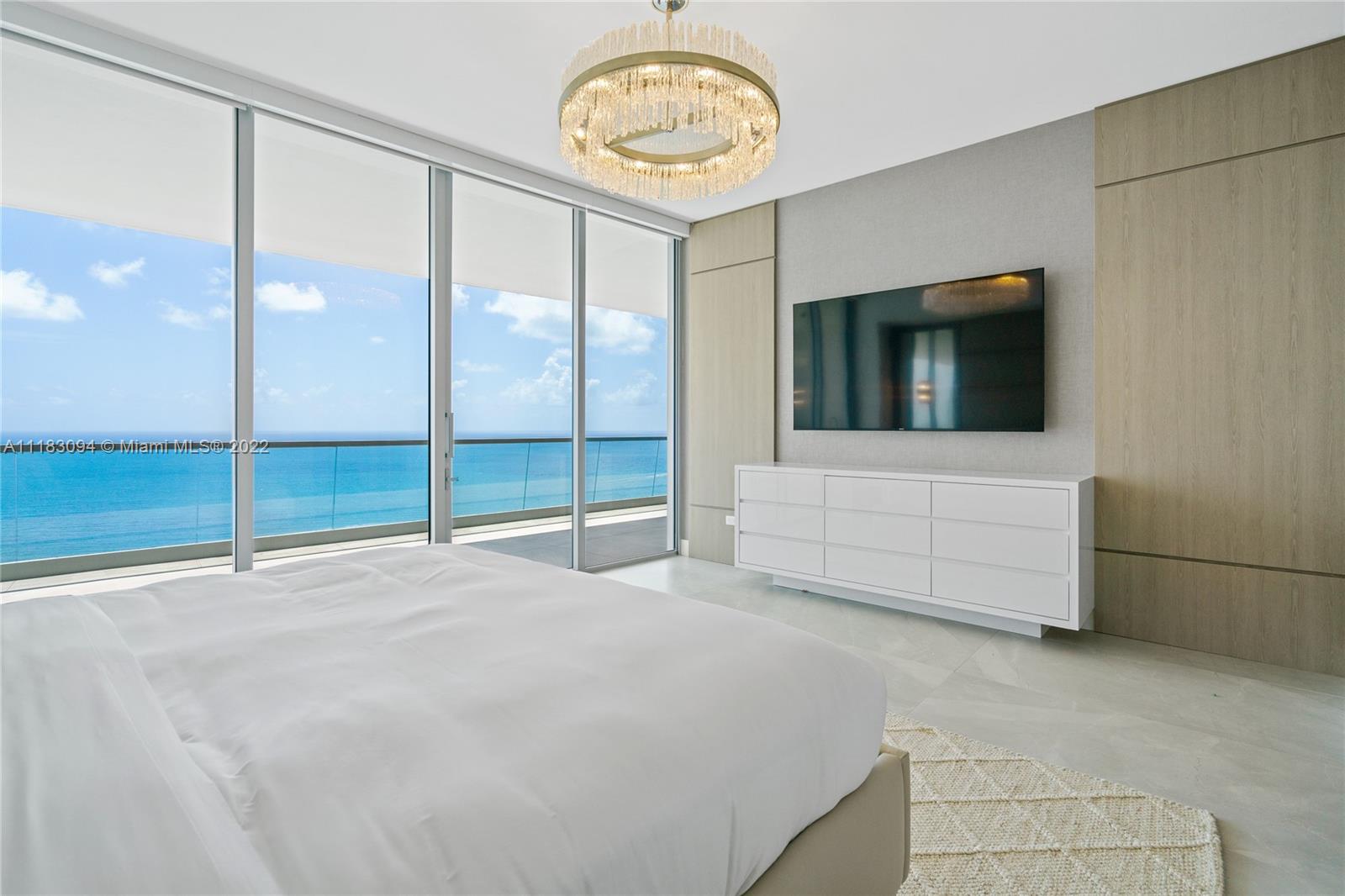 Turnberry Ocean Club - Residential