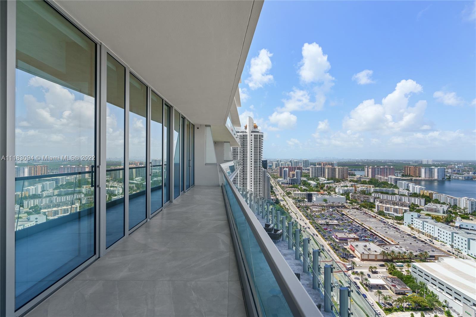 Turnberry Ocean Club - Residential