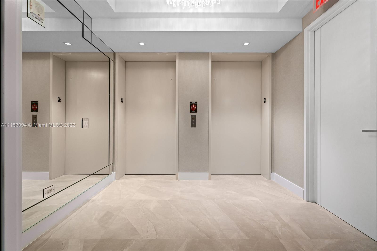 Turnberry Ocean Club - Residential