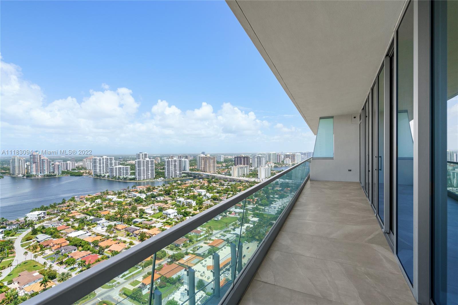 Turnberry Ocean Club - Residential