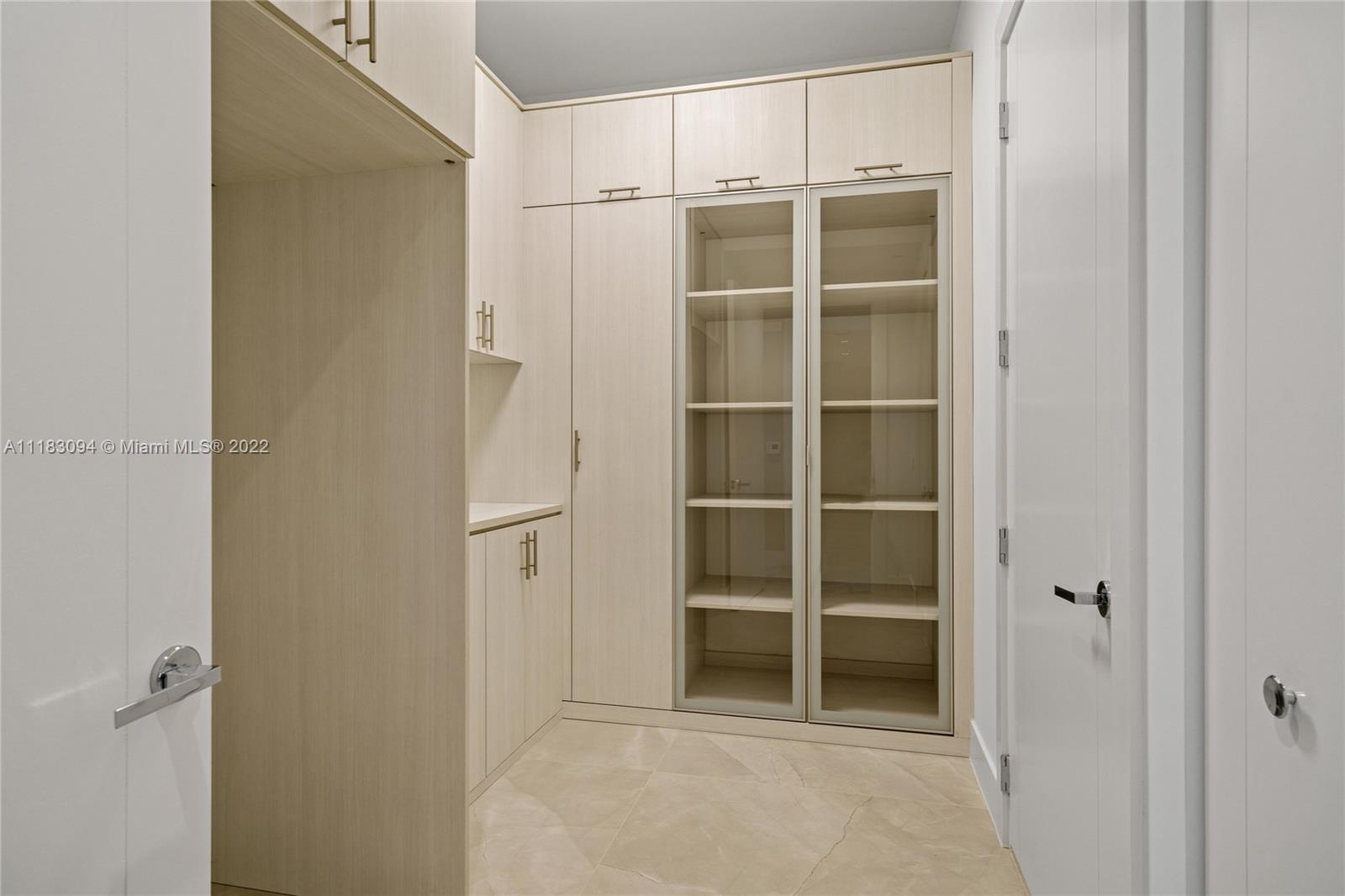 Turnberry Ocean Club - Residential