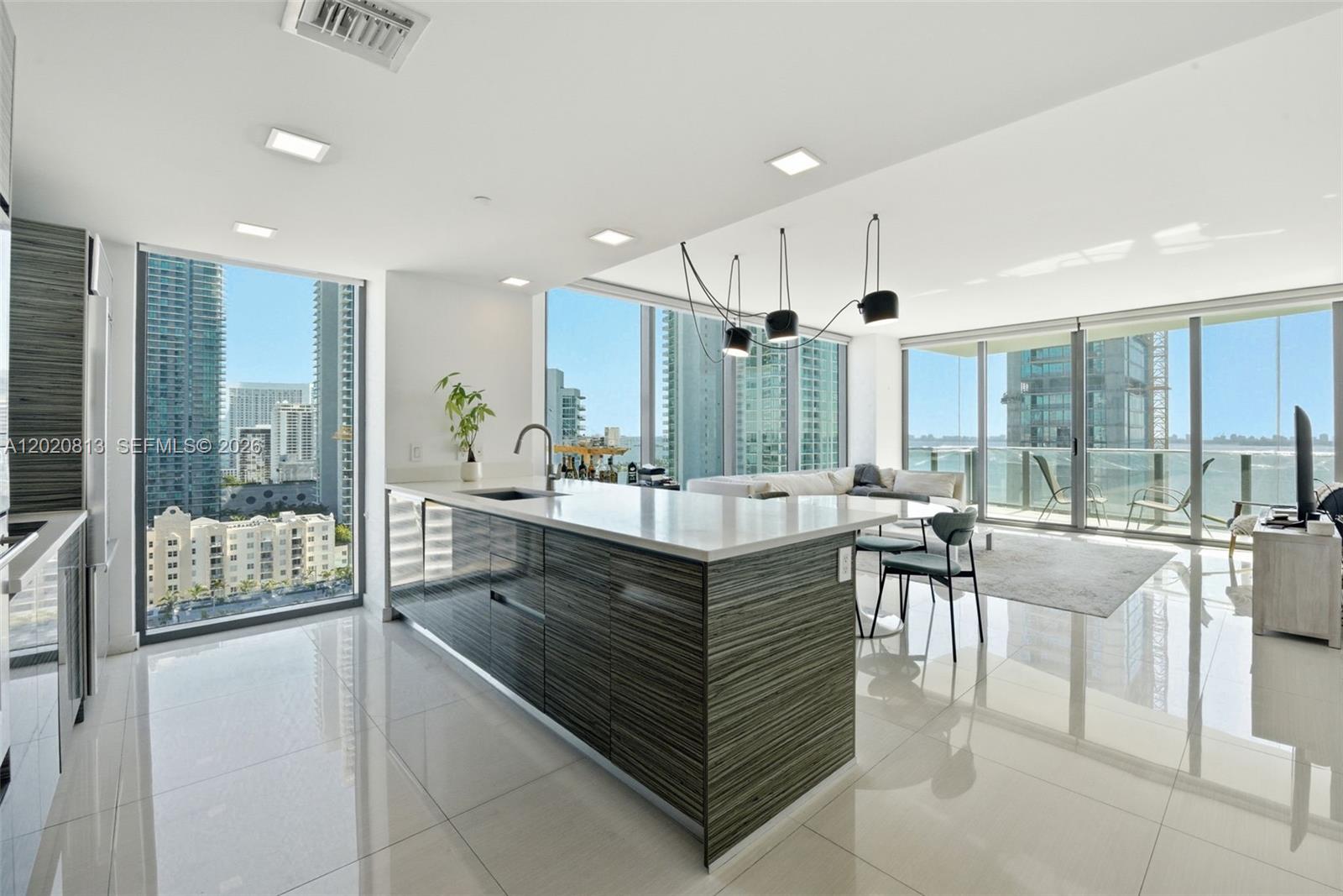 ICON BAY CONDO - Residential