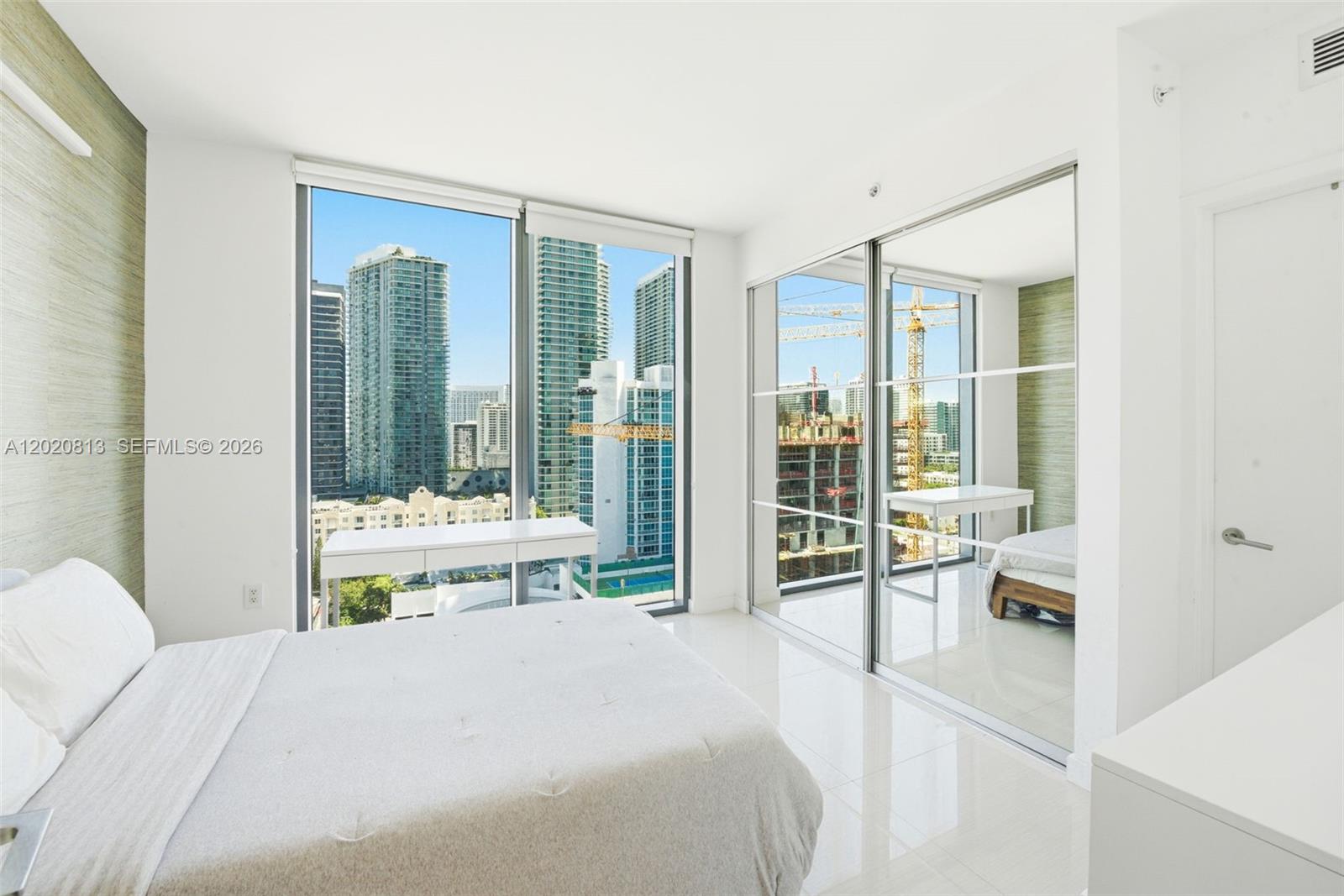 ICON BAY CONDO - Residential