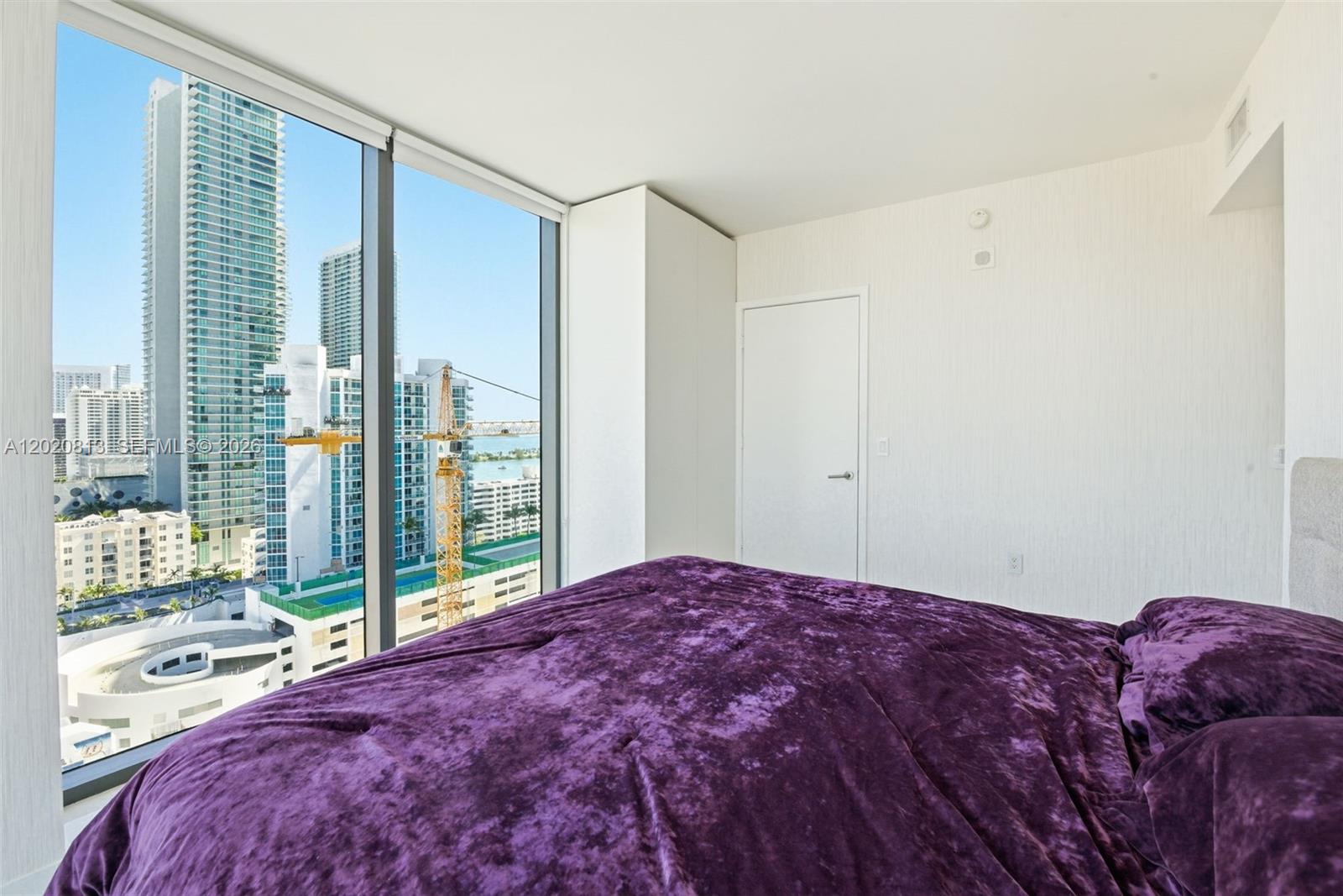 ICON BAY CONDO - Residential