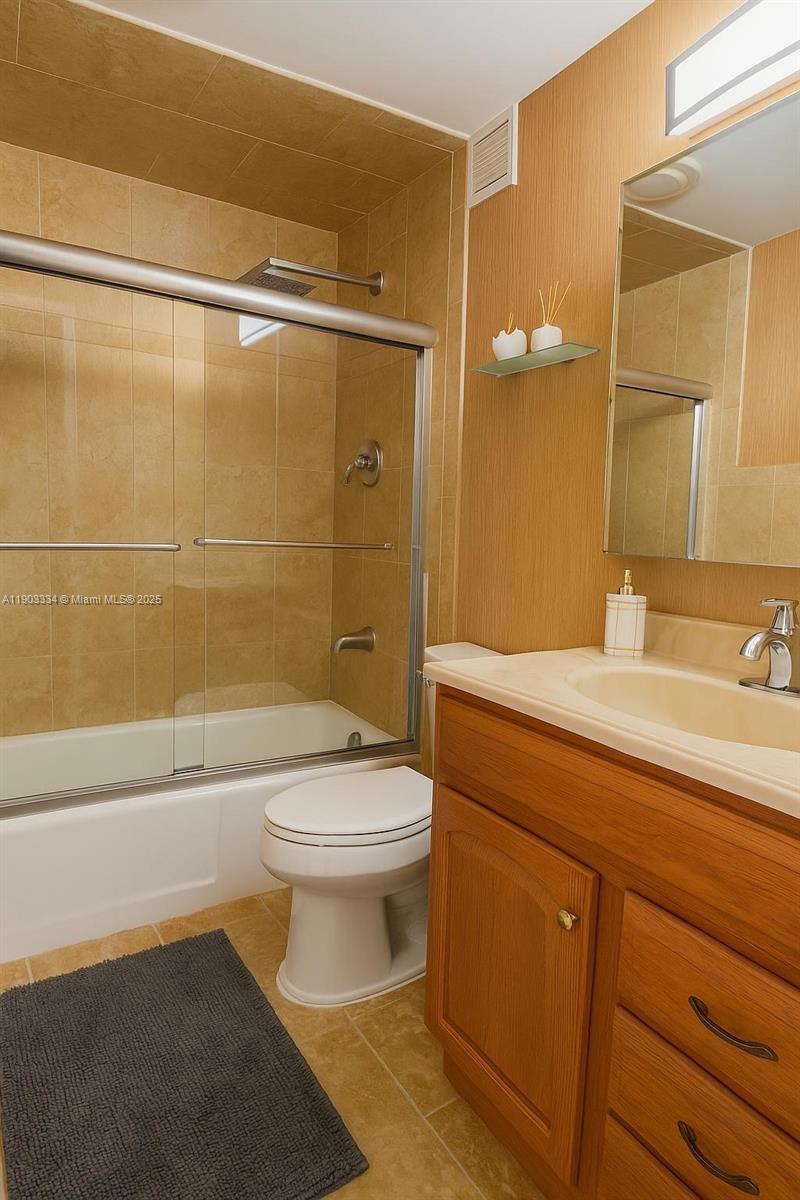 COASTAL TOWERS CONDO - Residential Lease