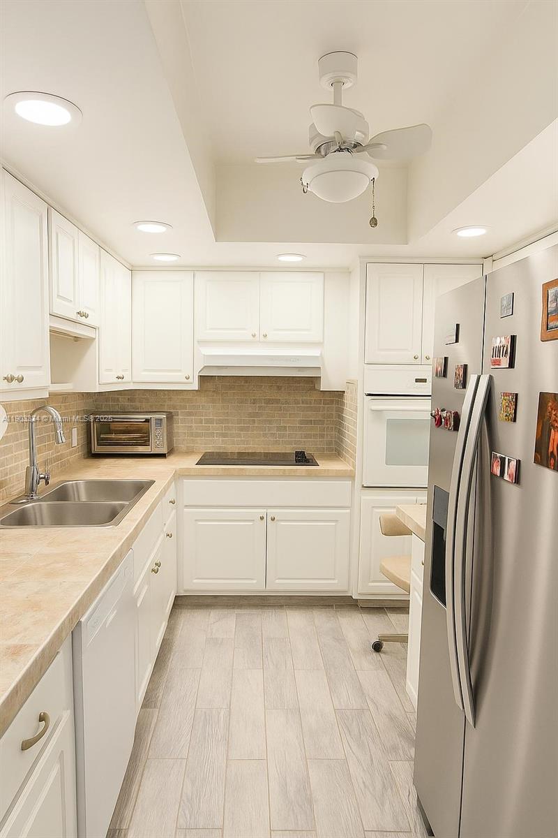 COASTAL TOWERS CONDO - Residential Lease