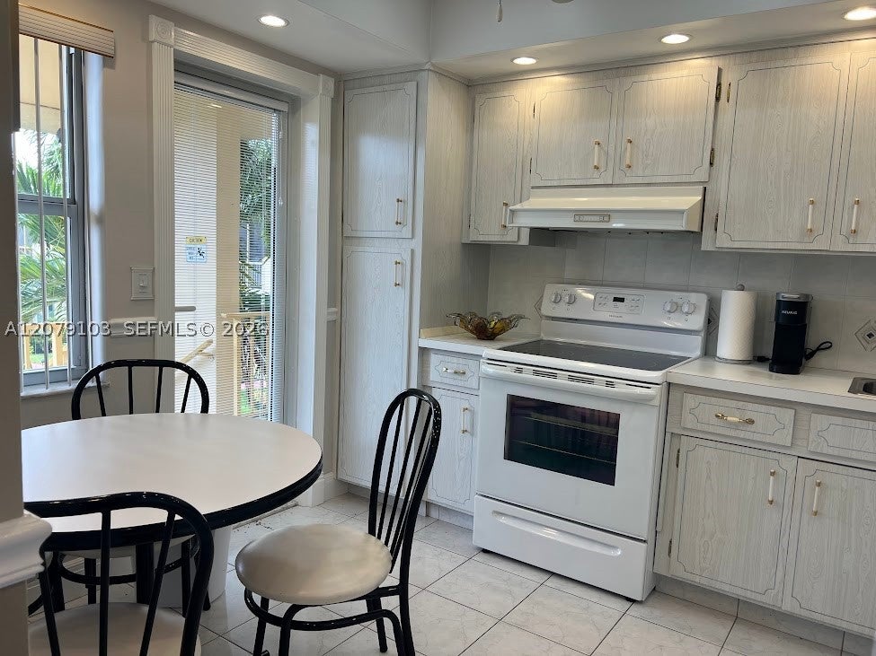 1350 Atlantic Shores Blvd 322