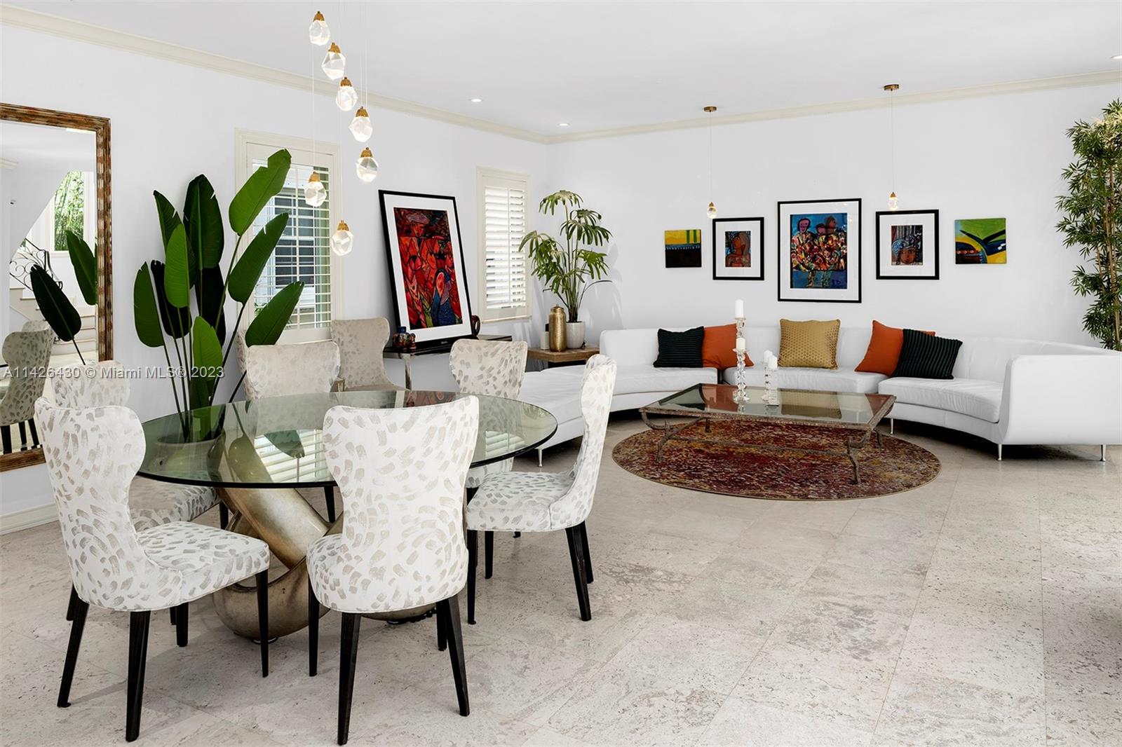 UNIVERSITY PLACE - Residential