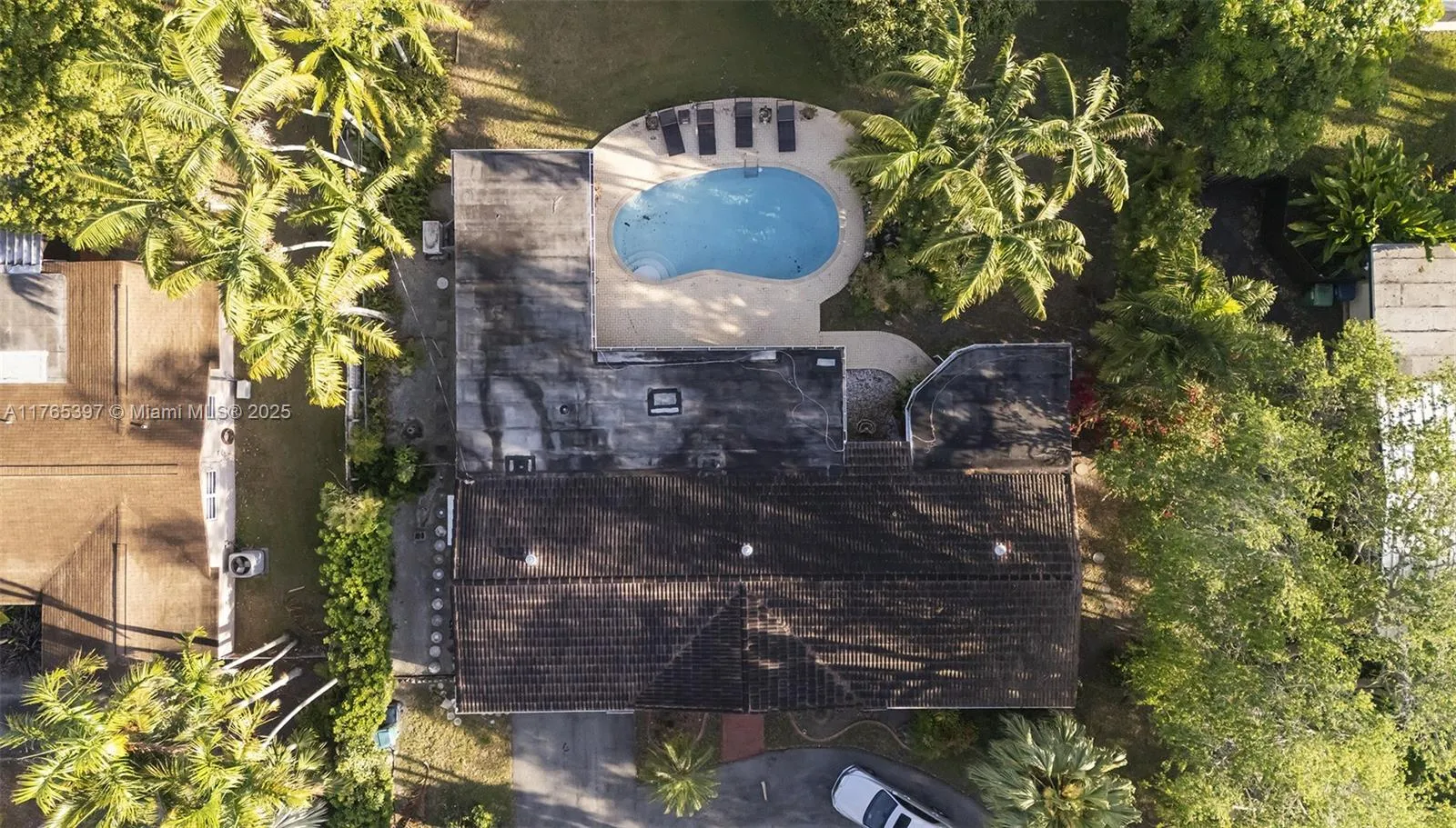 Pinecrest, Florida 33156, United States, 4 Bedrooms Bedrooms, ,3 BathroomsBathrooms,Residential,Pending,91646