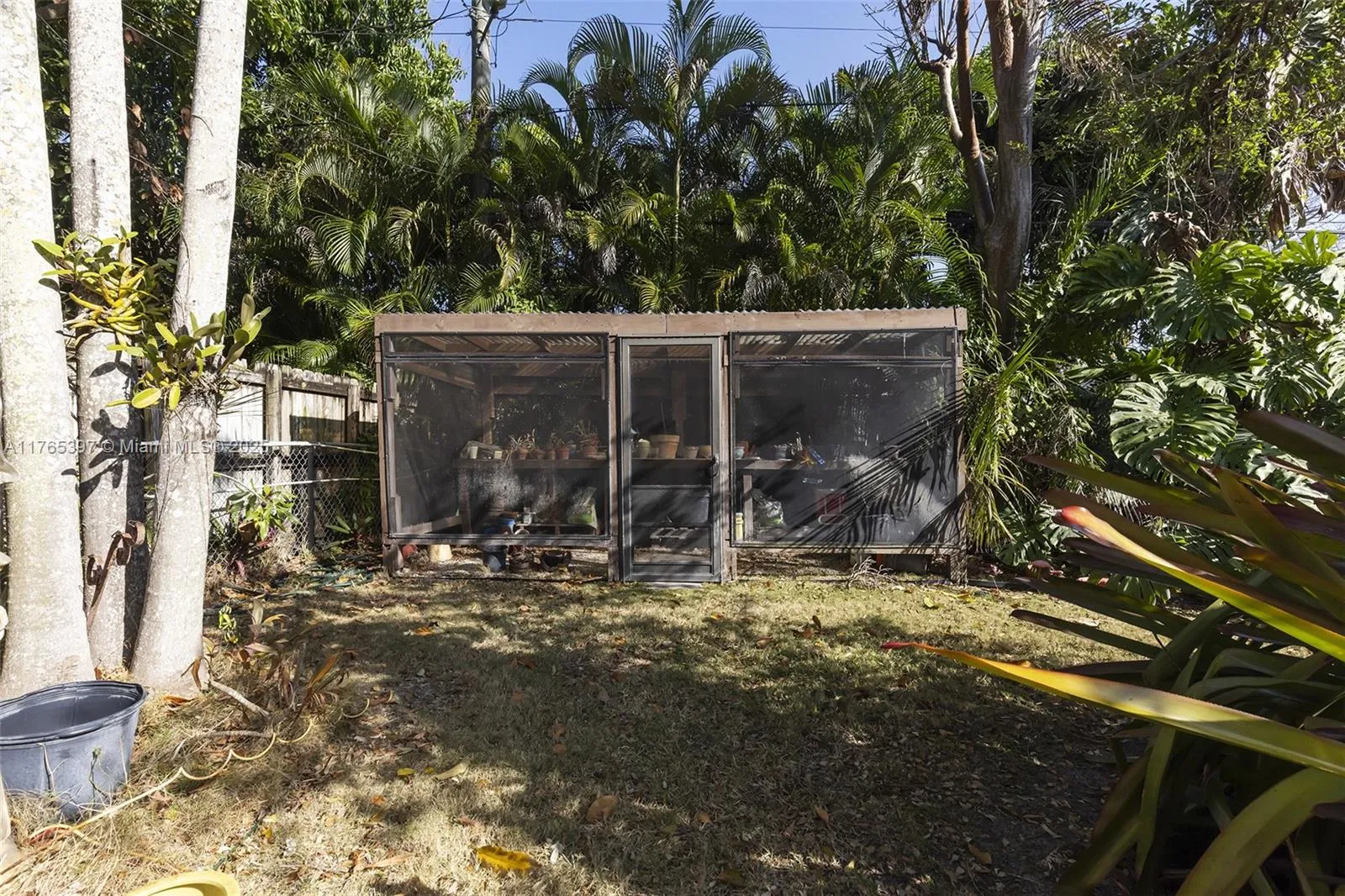 Pinecrest, Florida 33156, United States, 4 Bedrooms Bedrooms, ,3 BathroomsBathrooms,Residential,Pending,91646